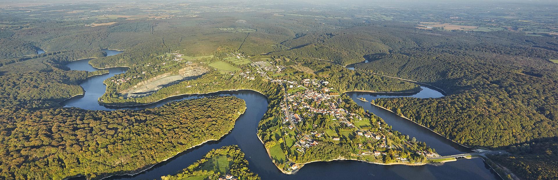 Aerienne de Mervent