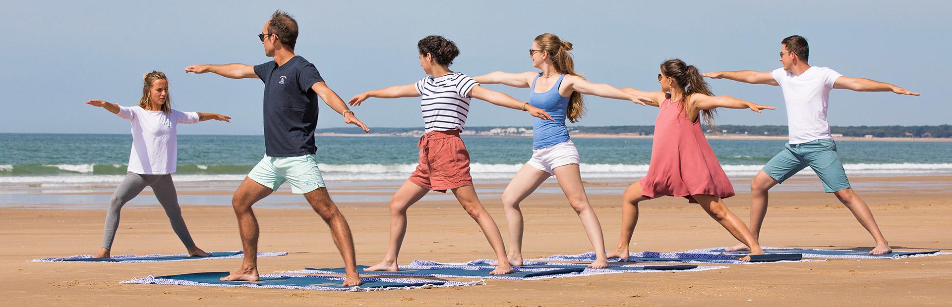 Yoga sur la plage de Longeville sur Mer