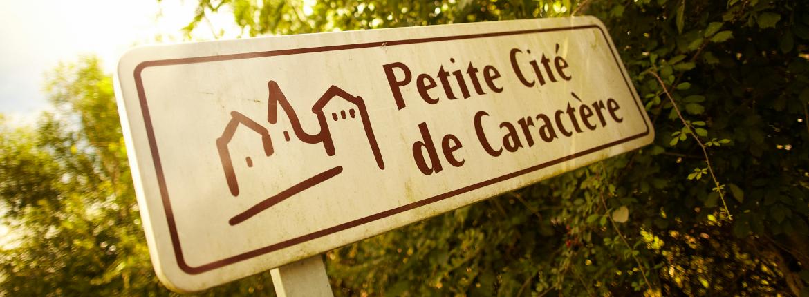 Panneau petite cité de caractère à Vouvant