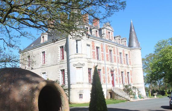 Château du Chêne Bertin - Bournezeau dormir chateau vendée gite de groupe