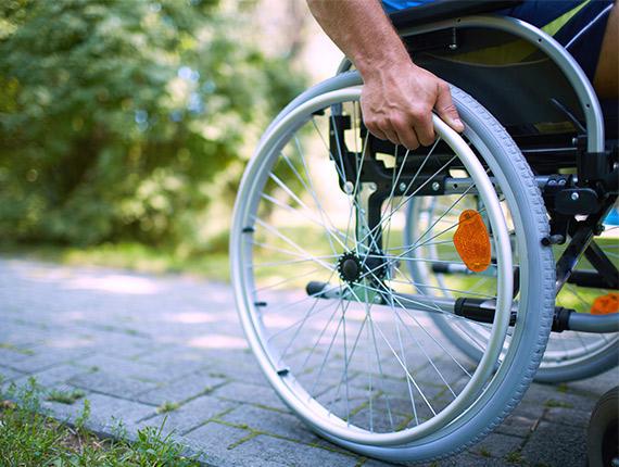 Handicap en fauteuil roulant